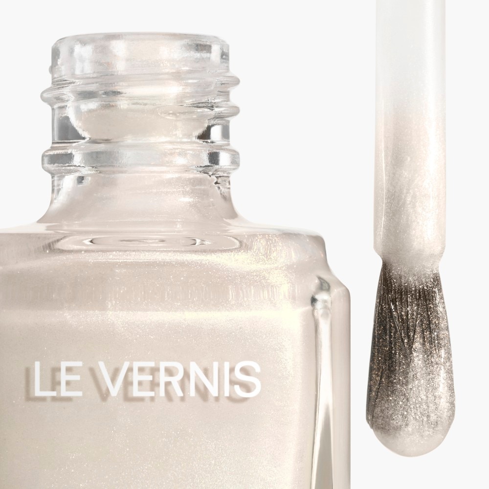 ESMALTE DE U&Ntilde;AS DE LARGA DURACI&Oacute;N